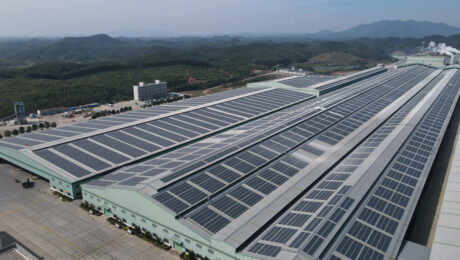 全球单体超大型30MW轻质光伏项目，yh86银河国际助力绿色生产